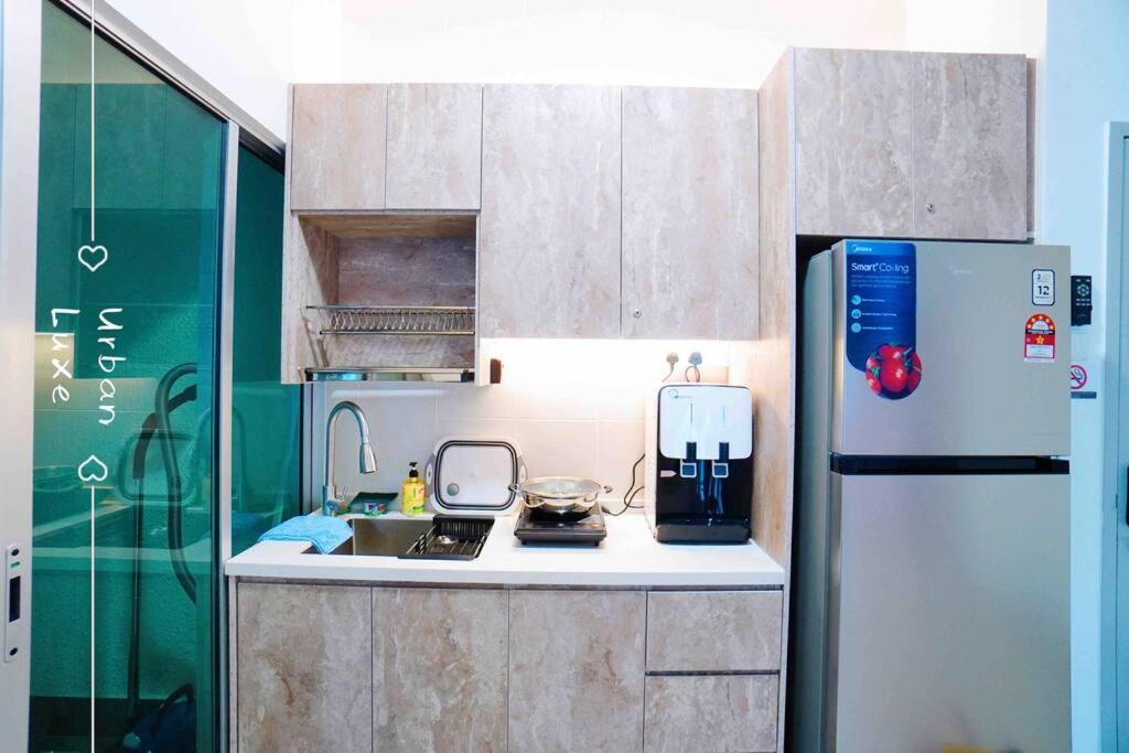 Township Homey For 8-10pax At Kl Apartemen *